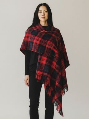 Plaid Red and Black Women's Shawl